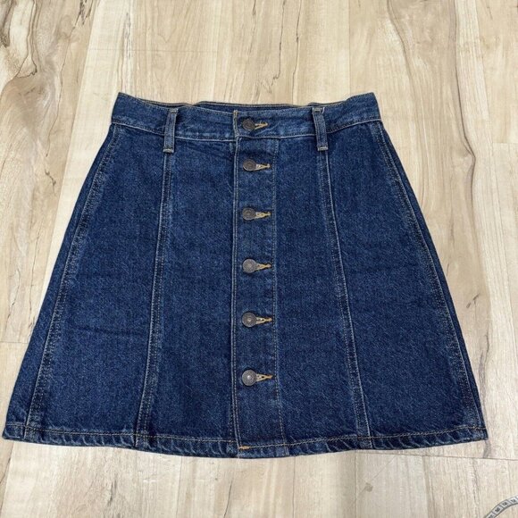 Levi's Dresses & Skirts - Levi's Denim‎ Skirt Size 25 MSRP $98 Bottom Women’s Jean Buttons